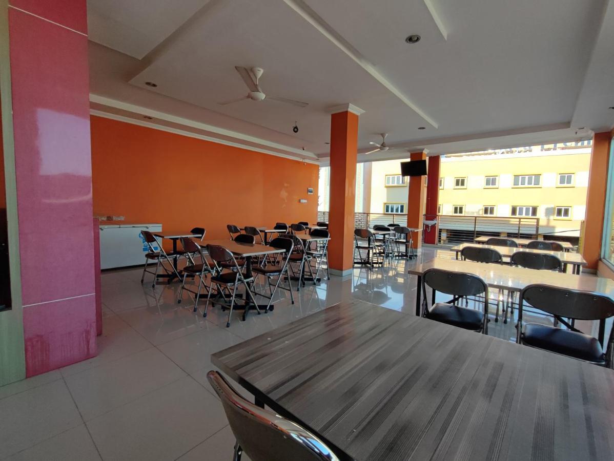 Collection O 91464 7 Dream Hotel Palembang Extérieur photo